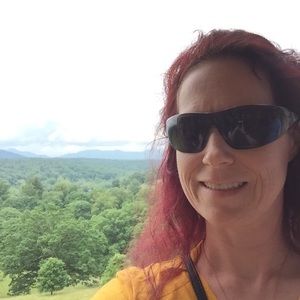 Meet your Posher, Cheria